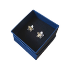 Unika örhängen i äkta silver med detaljer i 18 karat guld – perfekt smycke och lyxig present för henne till födelsedag, jubileum eller alla hjärtans dag.